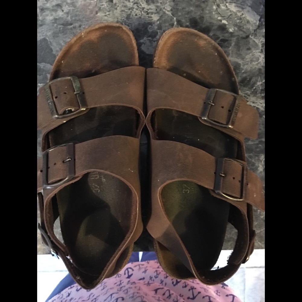 Birkenstock size 7 close back brown